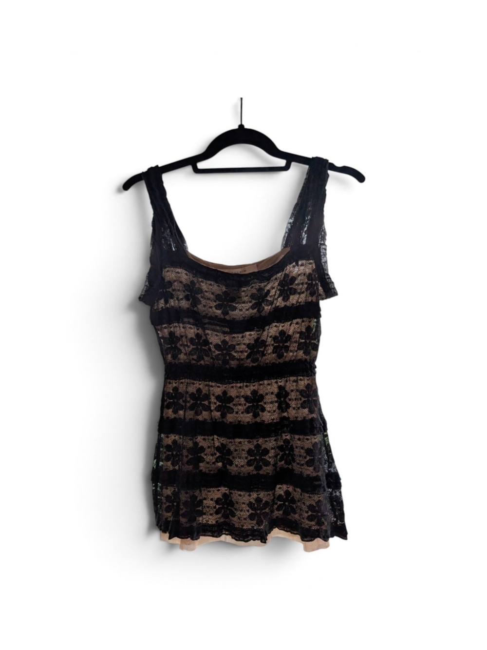 Max Studio Black Lace Nude Underlay Tank top